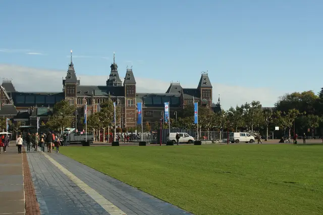 Amsterdam Rijksmuseum: choose a first art route beyond the highlights, travel inspiration