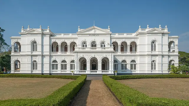 Colombo National Museum: a first route through Sri Lankan history, travel inspiration