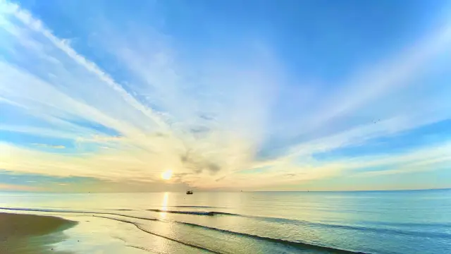 Ban Krut: a beach stay with a separate Thong Chai temple outing, travel inspiration
