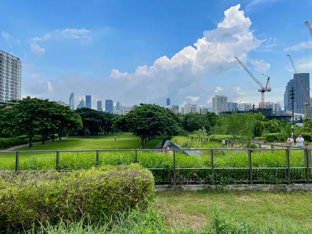 Chulalongkorn Centenary Park: a short green walk in central Bangkok, travel inspiration