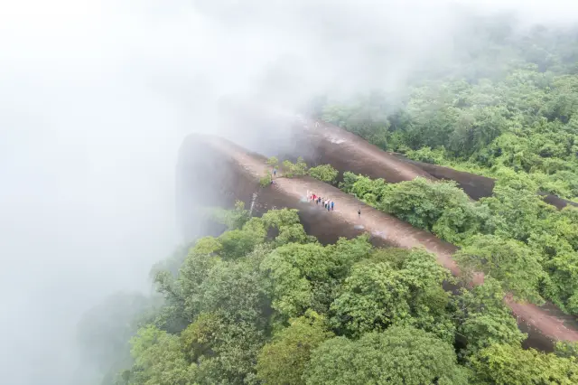 Hin Sam Wan: plan the Three Whale Rock viewpoint visit, travel inspiration