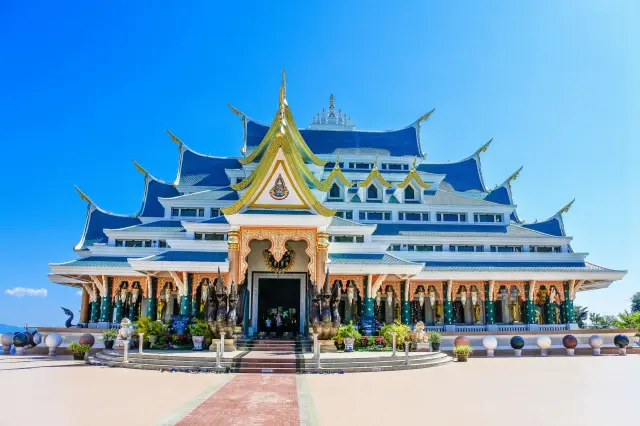 Wat Pa Phu Kon: a forest temple and reclining Buddha visit, travel inspiration