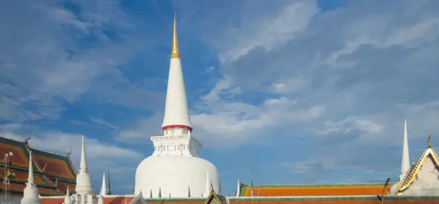 Nakhon Si Thammarat: Wat Phra Mahathat and National Museum day, travel inspiration