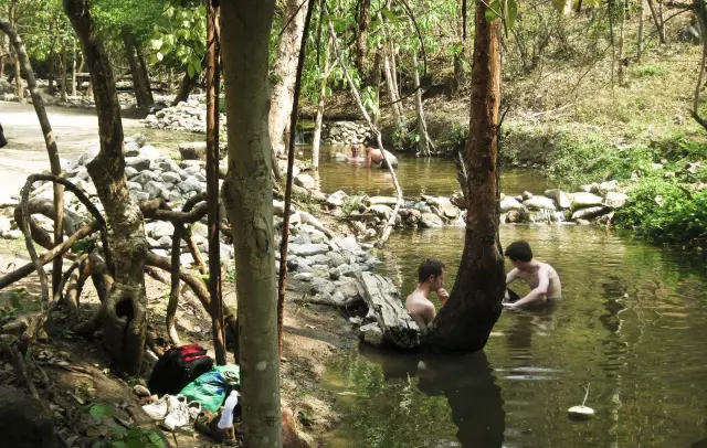 Tha Pai Hot Springs: choose a bathing visit with clear expectations, travel inspiration