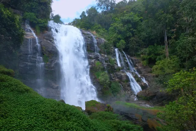 Wachirathan Waterfall: a manageable stop on the Doi Inthanon road, travel inspiration