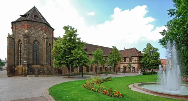 Colmar on foot: Unterlinden Museum and the old-town canals, travel inspiration