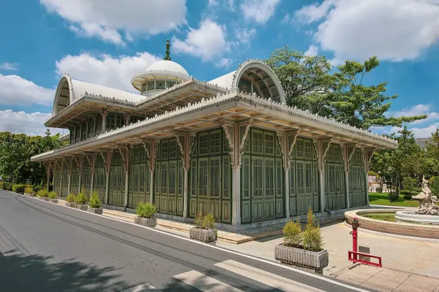Phayathai Palace: plan a guided visit around the historic rooms, travel inspiration