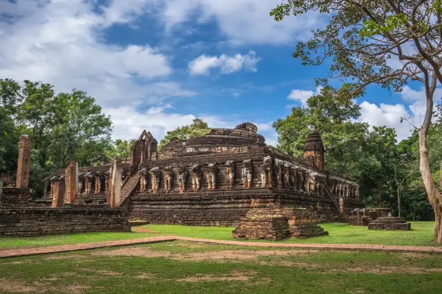 Kamphaeng Phet Historical Park: a focused city and forest temple route, travel inspiration