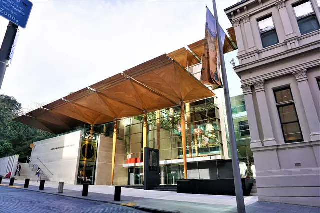 Auckland Art Gallery: a first collection route and Albert Park, travel inspiration