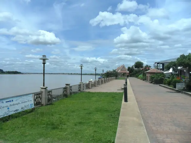 Nong Khai by the Mekong: a morning market y riverfront route, travel inspiration